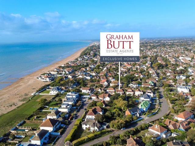 House for sale in Angmering on Sea, Arun