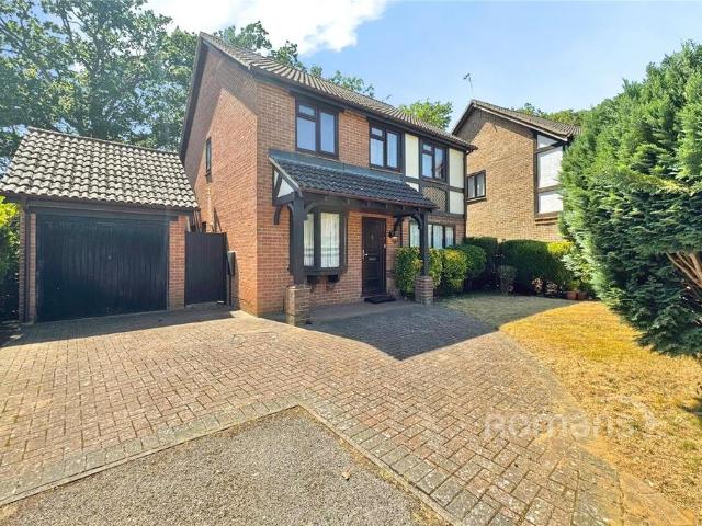 House for sale in Little Sandhurst