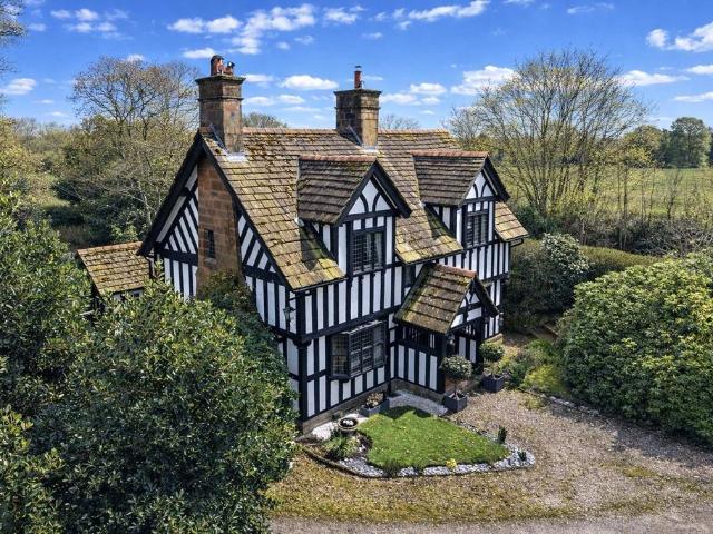 House for sale in Poulton, Thornton Hough