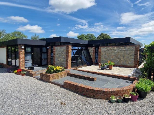 House for sale in Midway, Kent