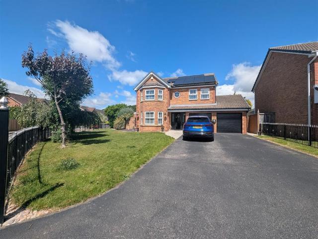 House for sale in Hummersknott, Darlington