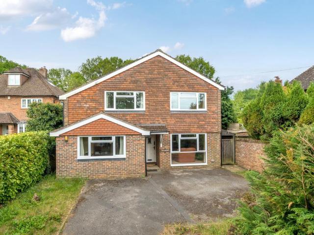 House for sale in Fole, Surrey