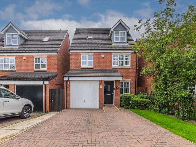 House for sale in Wardle, Burnedge