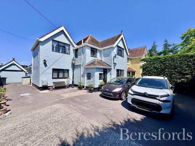 House for sale in Frinton and Walton, Dale Hill