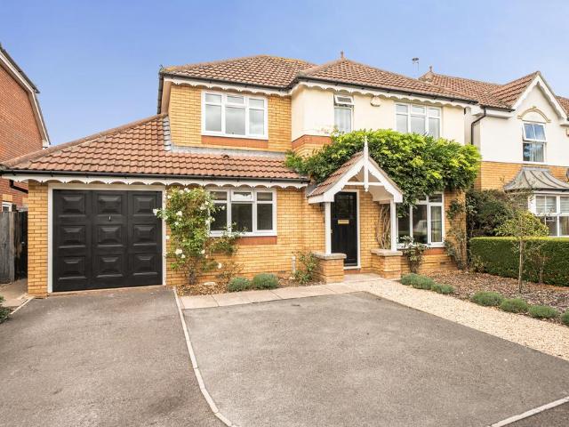 House for sale in Monkton Heathfield, West Monkton