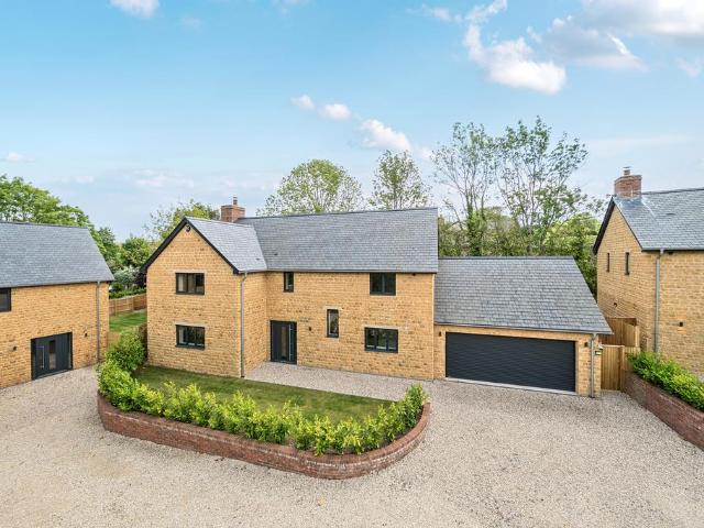 House for sale in Hardington Mandeville, Somerset