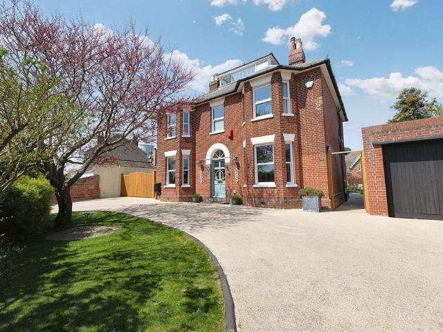 House for sale in Upper Dovercourt, Dale Hill