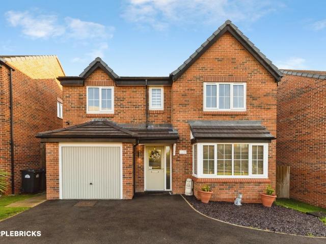 House for sale in Llay