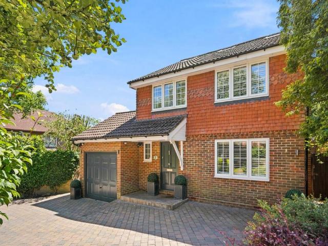 House for sale in Tattenham Corner, Red Hill