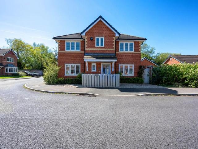 House for sale in Andertons Mill, Lancashire