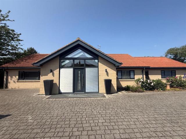 House for sale in Newby and Scalby, North Yorkshire