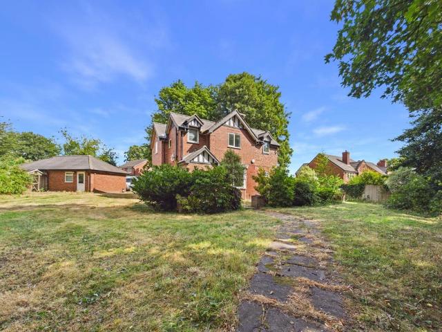 House for sale in Featherstone, Ackton