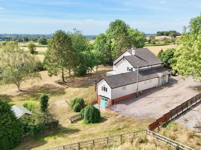 House for sale in Baswich, Staffordshire