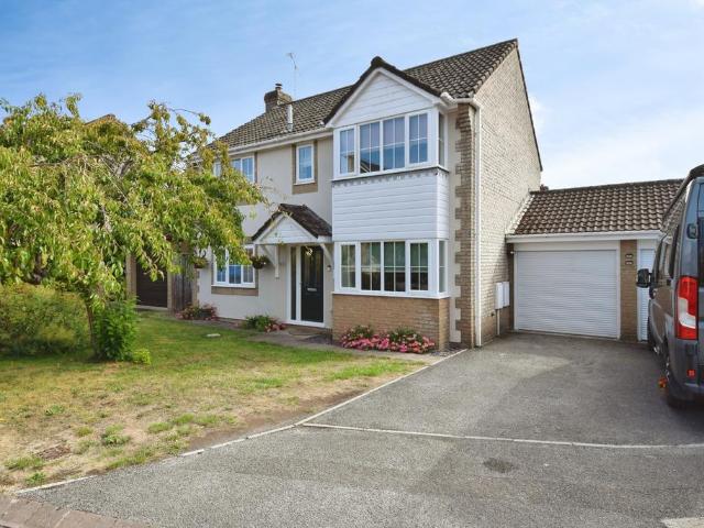 House for sale in Durrington, Wiltshire