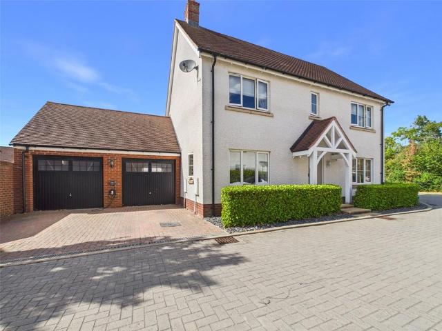 House for sale in Hunts Grove, Stroud