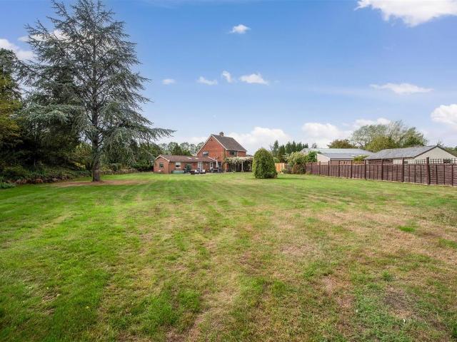 House for sale in Weybourne, Waverley