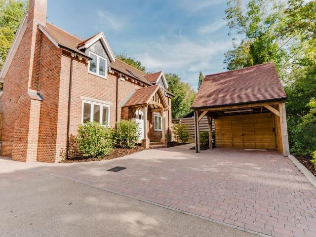 House for sale in Moreton Morrell, Stratford-on-Avon