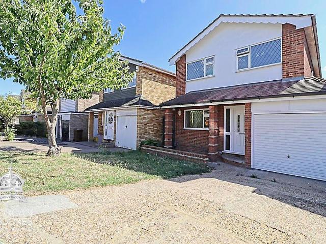 House for sale in South Benfleet, Essex