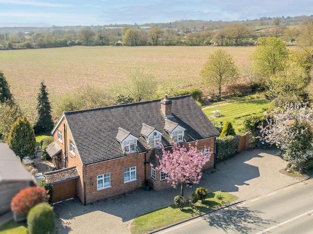 House for sale in Hampton on the Hill, Green Close
