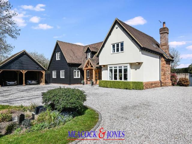 House for sale in Navestock Side, Essex