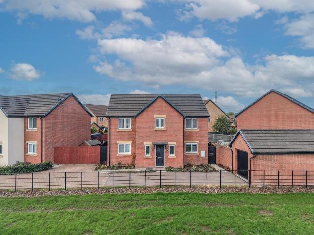 House for sale in Glan Llyn, Newport