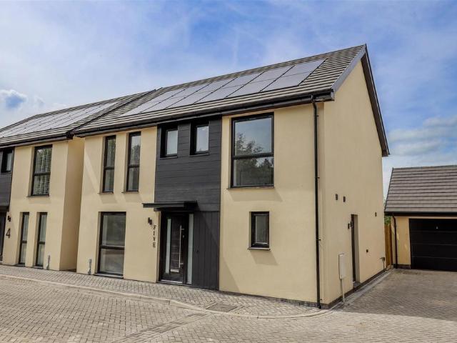 House for sale in West Camp, Boverton