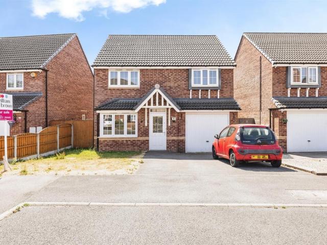 House for sale in Upton, West Yorkshire