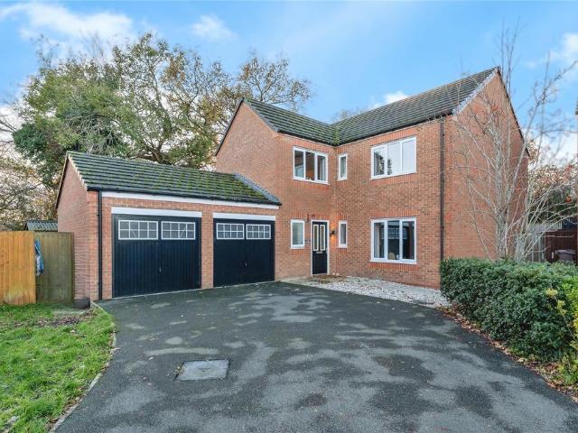 House for sale in Pen-y-ffordd, Wales