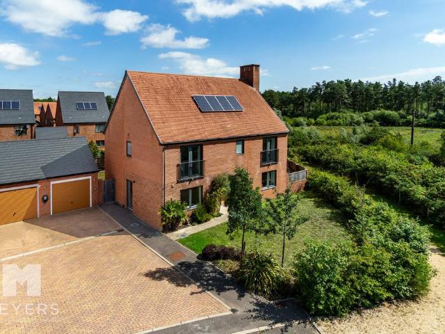 House for sale in Ferndown, East Dorset