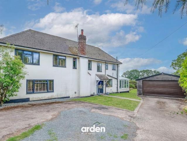 House for sale in New End, Wychavon