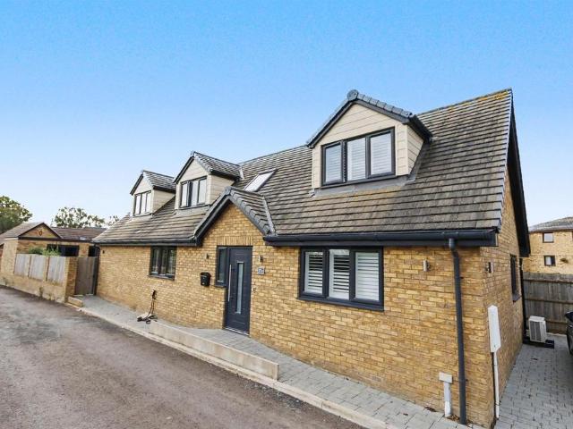 House for sale in Meppershall, Bedfordshire