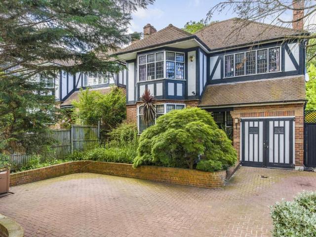 House for sale in East Dulwich, Greater London