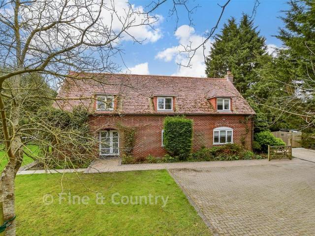 House for sale in The Bridge, Kent