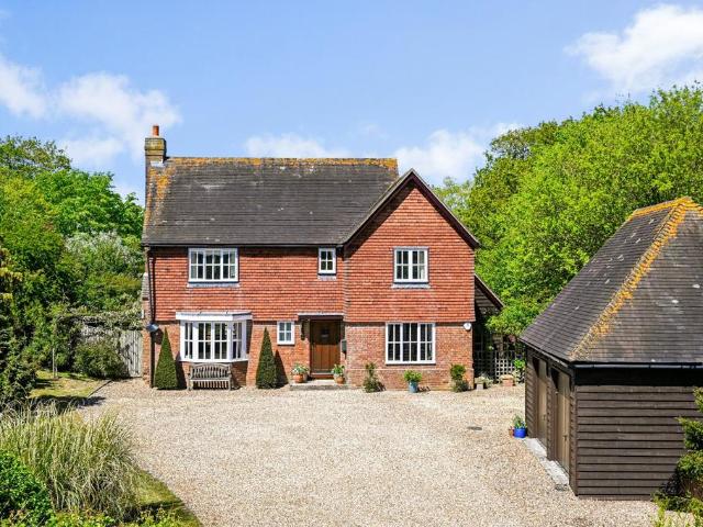 House for sale in Tenterden, Ashford