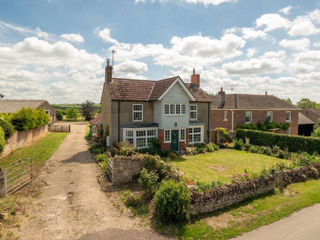 House for sale in Bedford