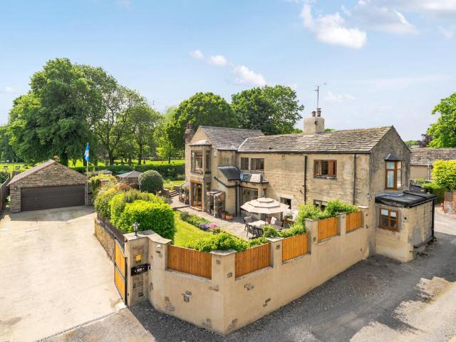 House for sale in Normanton and Altofts, Altofts