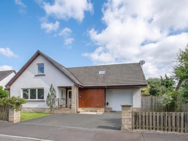 House for sale in Crieff, Scotland