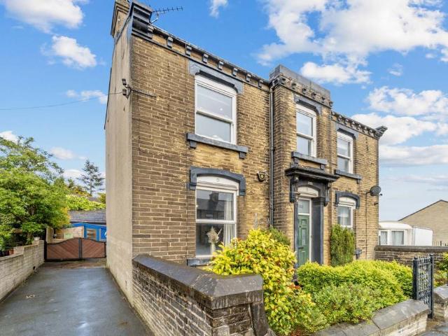 House for sale in Lower Woodlands, West Yorkshire