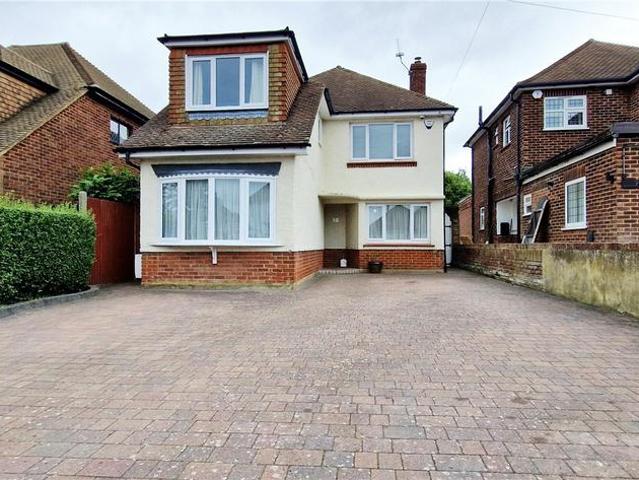 House for sale in Kings Farm, Hamerton
