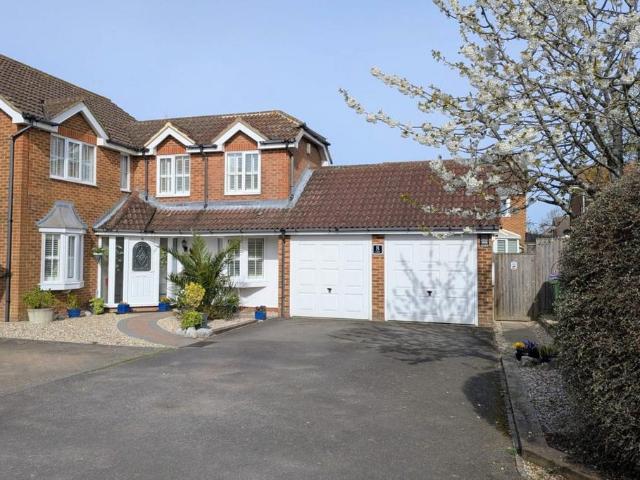 House for sale in Hawkinge, Folkestone