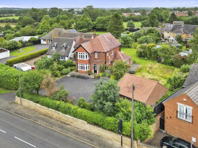 House for sale in Rothwell