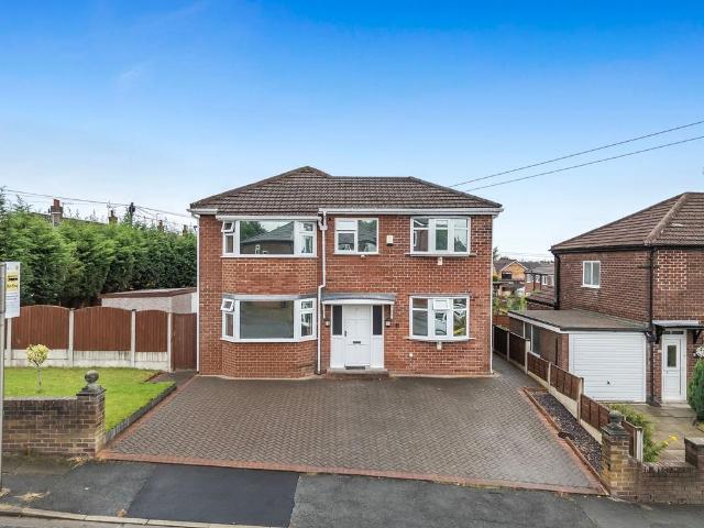 House for sale in Ashton-under-Lyne, Tameside