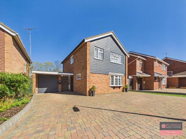 House for sale in Broadwater, Shephall
