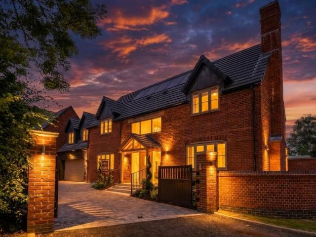 House for sale in Beamhurst, Staffordshire