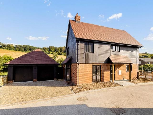 House for sale in Ash, Kent