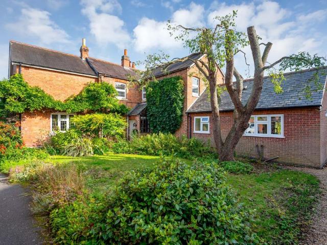 House for sale in Brentingby, Leicestershire