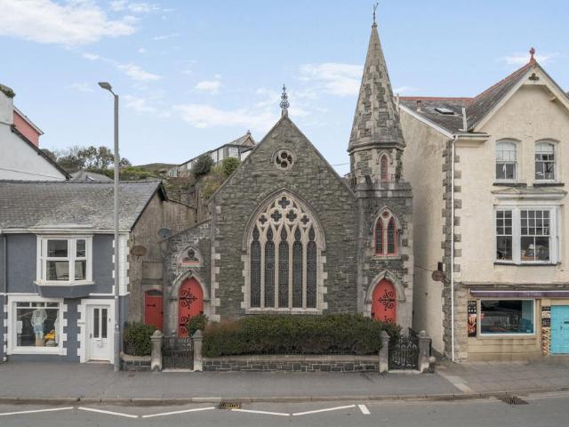 House for sale in Aberdyfi, Wales