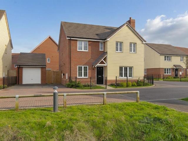 House for sale in Sandown Park, Kent