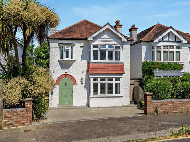House for sale in Pinner, Greater London