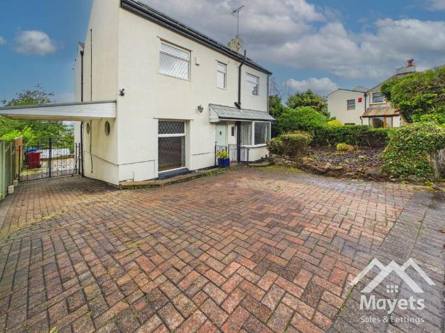 House for sale in Four Lane Ends, Blackburn